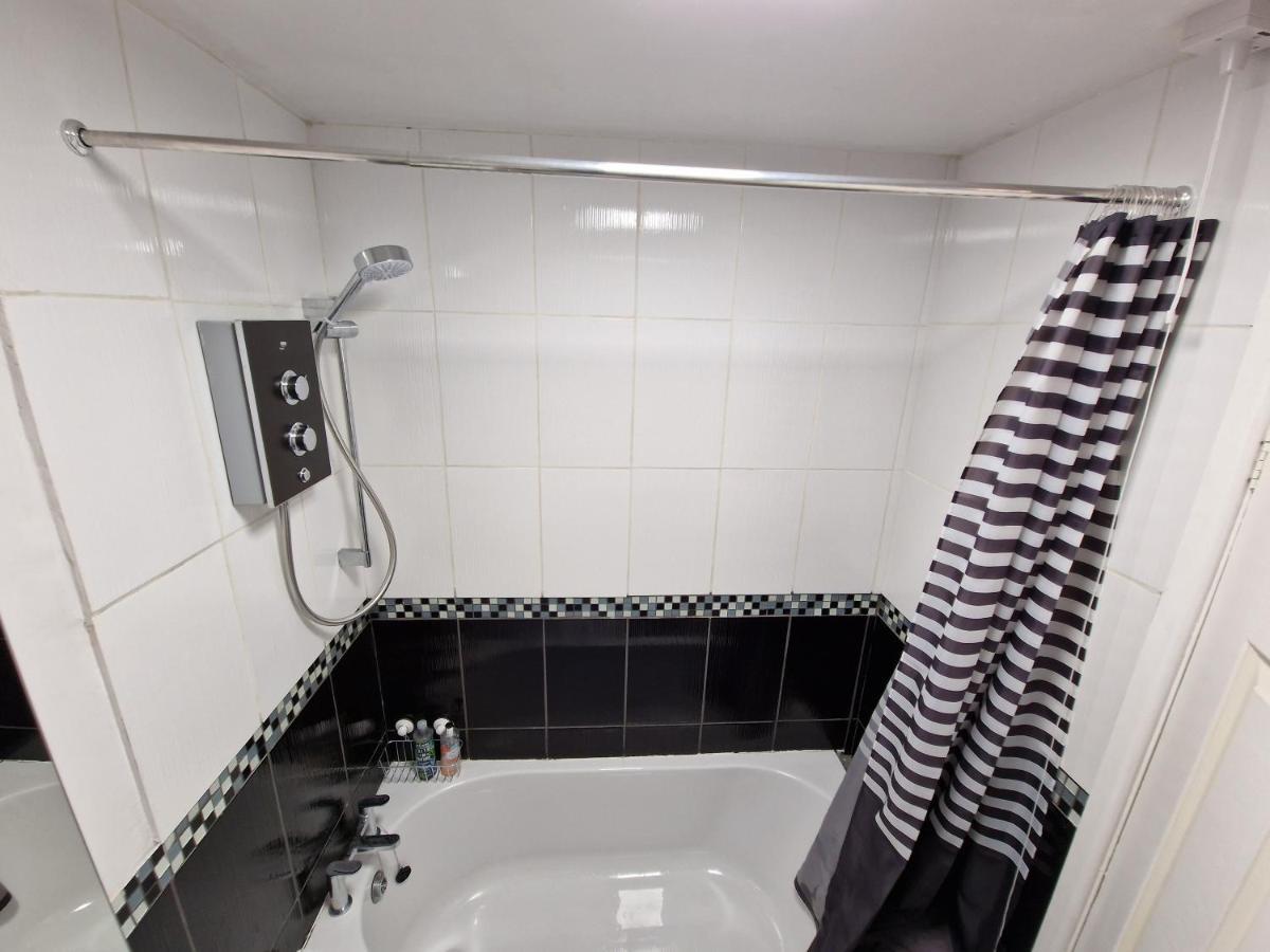 Comfy Apartment, Self Check-In 24H-Day, 7Days-Week, Sleep 4 - In Devon, Dartmoor, Near A38 Teigngrace Ngoại thất bức ảnh